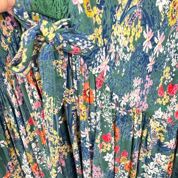 Angie Womens Blouse Top Size 1X Embroidered Floral Boho Flowy Wide Sleeve Green - Picture 5 of 7